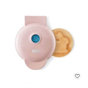 Dash Mini Waffle Maker